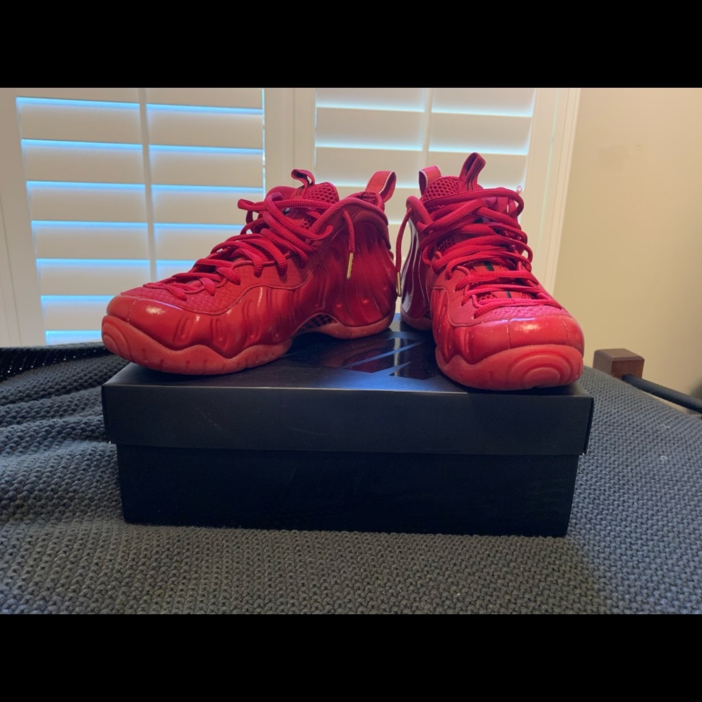 Nike Air Foamposite Pro-size 9 red